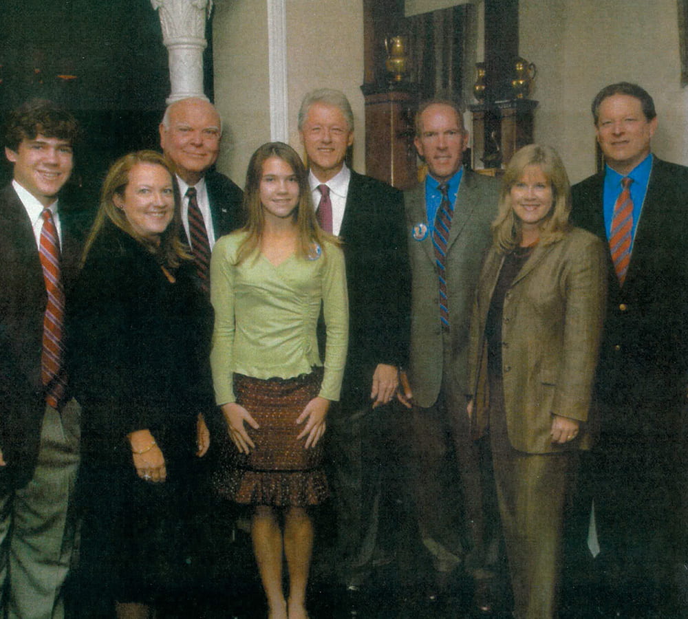 Ned McWherter and his family posing with President Bill Clinton and Vice President Al Gore